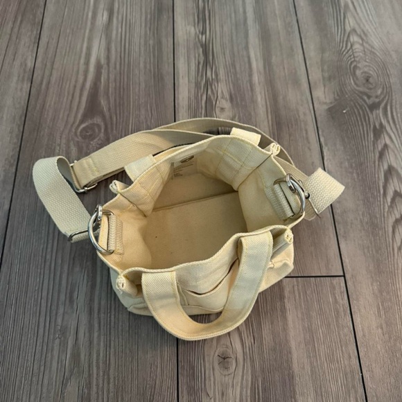 UO tote - Picture 2 of 3